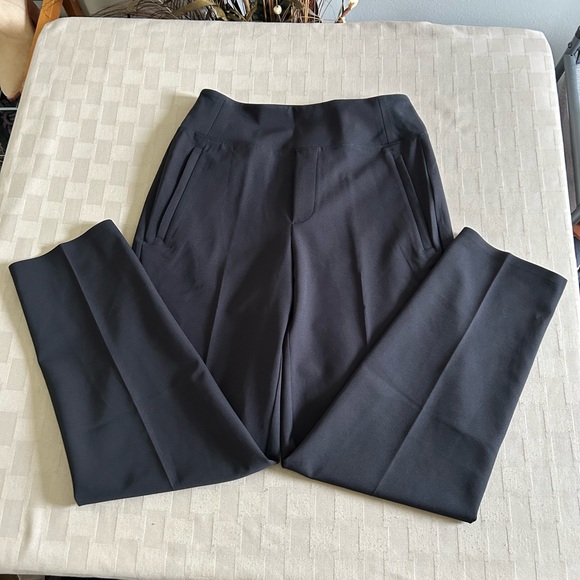 Athleta Black Ankle Pants - Picture 4 of 14